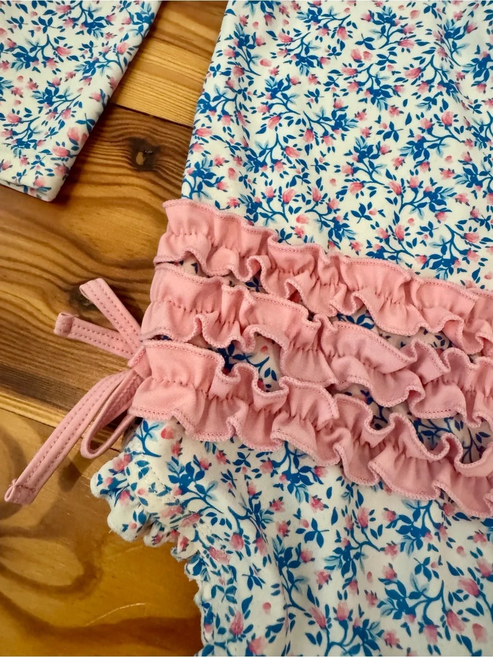 Ruffle Butts Floral Long Sleeve One-Piece Swimsuit White, Blue & Pink 3T EUC